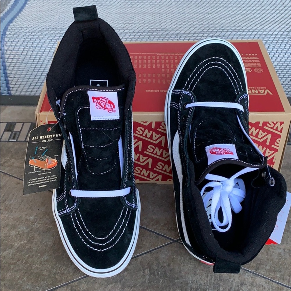 VANS SK8-Hi Mte Black/True White WMNS - Picture 7 of 16